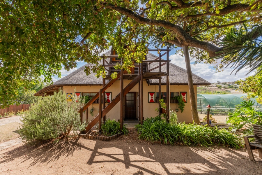 4 Bedroom Property for Sale in Napier Western Cape